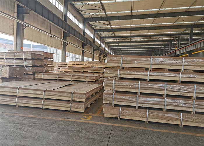 Warehouse of signi aluminum plate manufacturer